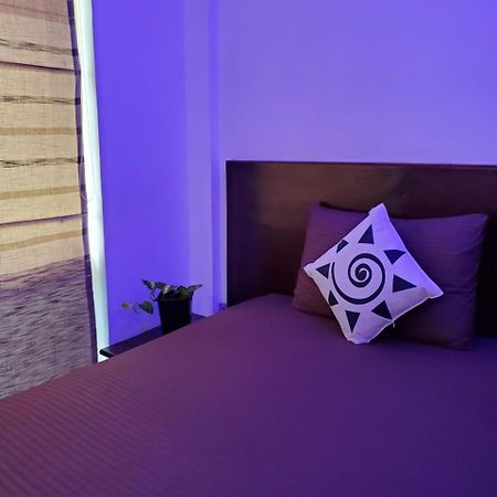 Royal Restaurant Hotel Warakapola Kültér fotó